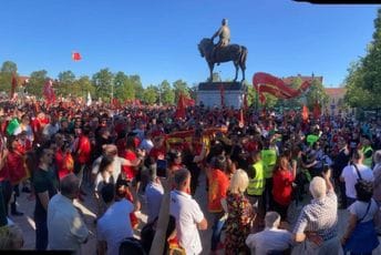 Grupa građana Nikšića: Nećemo ćutnjom i lažima braniti svoje dostojanstvo Grupa građana Nikšića: Nećemo ćutnjom i lažima braniti svoje dostojanstvo