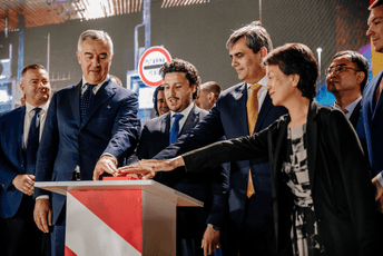 Otvorena prva dionica auto-puta, Abazović predložio da se zove po princezi Kseniji Otvorena prva dionica auto-puta, Abazović predložio da se zove po princezi Kseniji