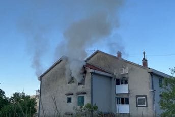 Izgorio stan u Igalu, stanovnici bez struje Izgorio stan u Igalu, stanovnici bez struje