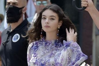 Kćerka Monike Beluči naslijedila majku na modnoj pisti:  Deva oduševila na reviji u Sirakuzi