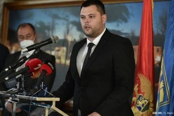 Tri NVO: Koalicioni partneri da za 48 sati uskrate podršku Kovačeviću ako sam ne podnese ostavku