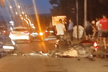 Podgorica: Sudar automobila i motocikla, povrijeđena jedna osoba Podgorica: Sudar automobila i motocikla, povrijeđena jedna osoba