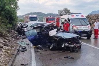 Muškarac poginuo u saobraćajnoj nesreći na putu PG-NK Muškarac poginuo u saobraćajnoj nesreći na putu PG-NK