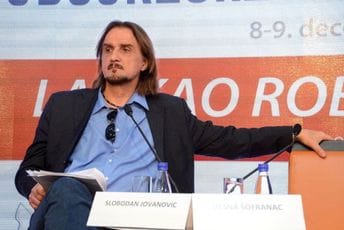 Jovanović: Evropa sad 2 neozbiljna populistička podvala, u PES-u ne razumiju da je život jedno a projekcije na papiru drugo Jovanović: Evropa sad 2 neozbiljna populistička podvala, u PES-u ne razumiju da je život jedno a projekcije na papiru drugo