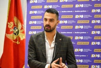 Pućurica: Ideološka polarizacija društva posljedica nesposobnosti vladajuće elite da očuva antifašističke temelje crnogorske državnosti Pućurica: Ideološka polarizacija društva posljedica nesposobnosti vladajuće elite da očuva antifašističke temelje crnogorske državnosti