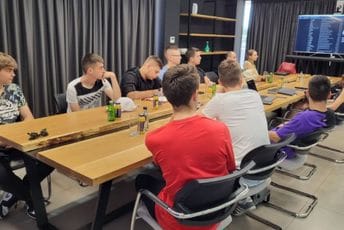 Srednjoškolci započeli besplatnu praksu u okviru Cortex akademije Srednjoškolci započeli besplatnu praksu u okviru Cortex akademije