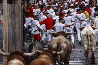 Španija: Tri osobe umrle nakon trke s bikovima Španija: Tri osobe umrle nakon trke s bikovima