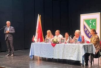 Ibrahimović: Majke Srebrenice heroine čija borba protiv zla svijet čini boljim mjestom za život Ibrahimović: Majke Srebrenice heroine čija borba protiv zla svijet čini boljim mjestom za život