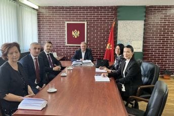 Dukaj posjetio Žabljak: Unaprijedićemo rad jedinica lokalne samouprave Dukaj posjetio Žabljak: Unaprijedićemo rad jedinica lokalne samouprave