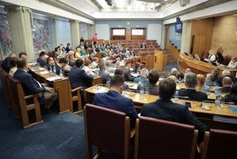 O smjeni Đurović poslanici bi morali odlučiti do petka O smjeni Đurović poslanici bi morali odlučiti do petka