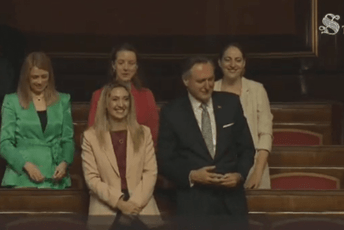 Krivokapić pozdravljen aplauzom u Senatu Republike Italije Krivokapić pozdravljen aplauzom u Senatu Republike Italije