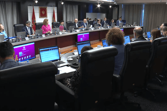 Konjević: Ukinuti savjet za kontrolu biračkog spiska; Adžić: Time šaljemo pogrešnu poruku Konjević: Ukinuti savjet za kontrolu biračkog spiska; Adžić: Time šaljemo pogrešnu poruku