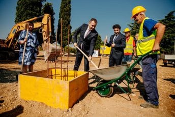 Zvanično počela gradnja Klinike za mentalno zdravlje; Abazović: Početak novog talasa investicija Zvanično počela gradnja Klinike za mentalno zdravlje; Abazović: Početak novog talasa investicija