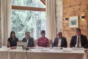 Šćepanović: Ujedinjeni u rješavanju zajedničkih problema Šćepanović: Ujedinjeni u rješavanju zajedničkih problema