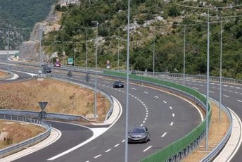 Vlada zatražila od EK bespovratna sredstva za nastavak izgradnje auto-puta Vlada zatražila od EK bespovratna sredstva za nastavak izgradnje auto-puta