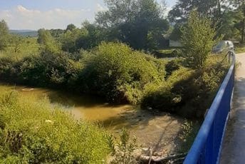 Ekocid u Pljevljima: Zbog nezatvaranja ventila otpad iz TE slio se u Vezišnicu Ekocid u Pljevljima: Zbog nezatvaranja ventila otpad iz TE slio se u Vezišnicu