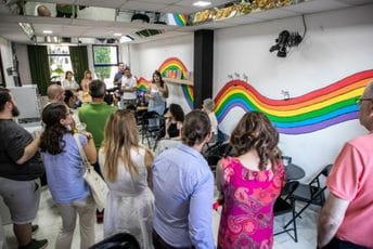 LGBTIQ zajednica treba da prijavljuje nasilje i nastavi da insistira na vidljivosti LGBTIQ zajednica treba da prijavljuje nasilje i nastavi da insistira na vidljivosti