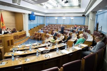 Đurović zakazala sjednicu: O nepovjerenju Vladi 19. avgusta Đurović zakazala sjednicu: O nepovjerenju Vladi 19. avgusta