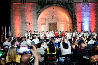 Snaga muzike: Vojni orkestri Crne Gore i Gornje Austrije nastupili u Kotoru Snaga muzike: Vojni orkestri Crne Gore i Gornje Austrije nastupili u Kotoru