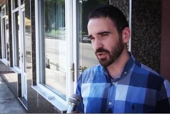 Profesor i dalje van učionice, direktorica kaže da je radila po zakonu Profesor i dalje van učionice, direktorica kaže da je radila po zakonu