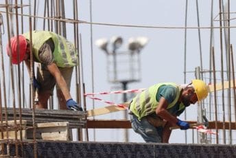 Od 11 do 16 sati ne treba da se radi osim kad su ugroženi životi Od 11 do 16 sati ne treba da se radi osim kad su ugroženi životi