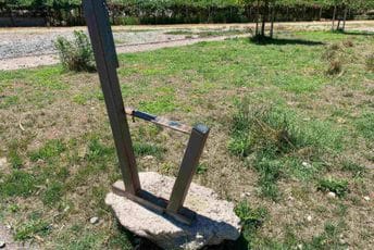 Vandalizam na djelu: U Zeti demoliran mobilijar za djecu Vandalizam na djelu: U Zeti demoliran mobilijar za djecu