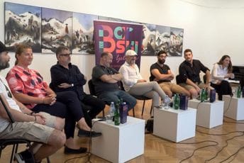 Premijera Mićunovićeve predstave „Bez portfelja“ u srijedu u Baru: Bolna komedija o nama Premijera Mićunovićeve predstave „Bez portfelja“ u srijedu u Baru: Bolna komedija o nama