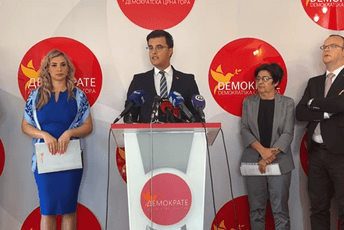 Šaranović: Sjutrašnja sjednica Vlade će biti obilježena neviđenim i primitivnim revanšizmom Šaranović: Sjutrašnja sjednica Vlade će biti obilježena neviđenim i primitivnim revanšizmom