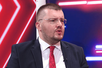 Moma je kao talas