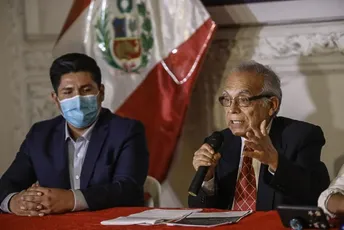 Četvrti peruanski premijer podnio ostavku u jednoj godini Četvrti peruanski premijer podnio ostavku u jednoj godini