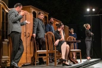 „Bez portfelja“ Branislava Mićunovića u četvrtak premijerno pred podgoričkom publikom „Bez portfelja“ Branislava Mićunovića u četvrtak premijerno pred podgoričkom publikom