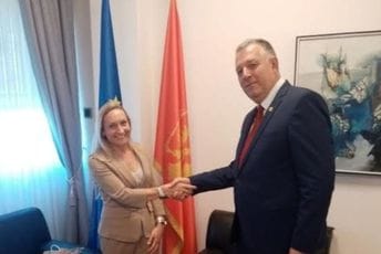 Miljanić - Marsella: Saradnja crnogorske i italijanske policije izuzetna, odnosi država idu uzlaznom putanjom Miljanić - Marsella: Saradnja crnogorske i italijanske policije izuzetna, odnosi država idu uzlaznom putanjom