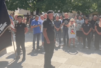 Ni ove godine u Kninu nijesu izostali ustaški pozdravi
