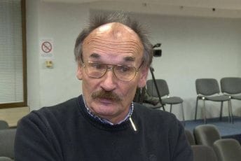 Petričić: Srbi, nijesu vam neprijatelji Hrvati, Albanci i Crnogorci, već - Aleksandar Vučić Petričić: Srbi, nijesu vam neprijatelji Hrvati, Albanci i Crnogorci, već - Aleksandar Vučić