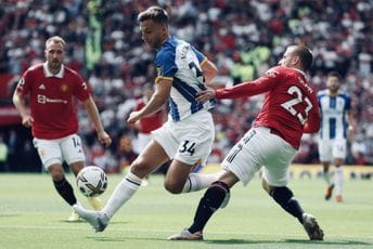 Šok na Old trafordu, Lester ispustio dva gola prednosti Šok na Old trafordu, Lester ispustio dva gola prednosti