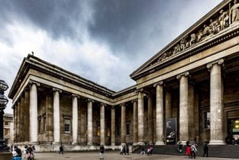 Londonski muzej vraća Nigeriji predmete ukradene u 19. vijeku Londonski muzej vraća Nigeriji predmete ukradene u 19. vijeku