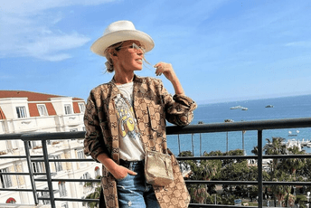 Kajli Minog stigla na odmor u Hrvatsku Kajli Minog stigla na odmor u Hrvatsku