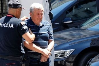 Vukotiću, Mihailoviću, Peroviću, Rajkoviću i Šahmanu produžen pritvor dva mjeseca Vukotiću, Mihailoviću, Peroviću, Rajkoviću i Šahmanu produžen pritvor dva mjeseca