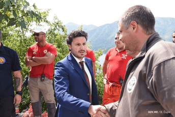 Abazović: Ako Vlada opstane nabavićemo dva helikoptera Abazović: Ako Vlada opstane nabavićemo dva helikoptera