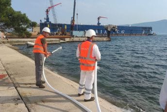 Hercegnovska vatrogasna jedinica dobila logističku podršku Adriatic 42 Hercegnovska vatrogasna jedinica dobila logističku podršku Adriatic 42