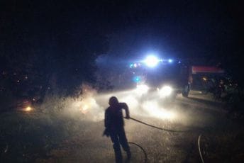 Vatrogasci najavljuju štrajk ako im vlast ne odgovori pozitivno na zahtjeve Vatrogasci najavljuju štrajk ako im vlast ne odgovori pozitivno na zahtjeve