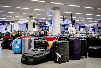 Aerodrom u Amsterdamu će novčano obeštetiti putnike koji su propustili letove Aerodrom u Amsterdamu će novčano obeštetiti putnike koji su propustili letove