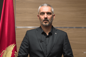 Brđanin: Napadač pucao na podstanare - ubio dvoje djece i njihovu majku, potom likvidirao još sedam osoba Brđanin: Napadač pucao na podstanare - ubio dvoje djece i njihovu majku, potom likvidirao još sedam osoba