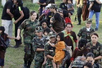 Veliki sukobi gerilaca i armije u Peruu, ubijena dva vojnika, vođa Svijetle staze teško ranjen Veliki sukobi gerilaca i armije u Peruu, ubijena dva vojnika, vođa Svijetle staze teško ranjen