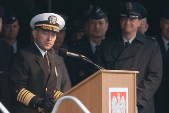 Bivši vrhovni komandant NATO-a: Putin zna da je napravio grešku u Ukrajini, ali neće da prizna Bivši vrhovni komandant NATO-a: Putin zna da je napravio grešku u Ukrajini, ali neće da prizna