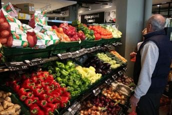 Optužuju trgovačke lance i preprodavce da ih ucjenjuju Optužuju trgovačke lance i preprodavce da ih ucjenjuju