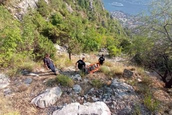 Kotorski vatrogasci satima tražili mještanina: Ponađen u dehidriranom stanju Kotorski vatrogasci satima tražili mještanina: Ponađen u dehidriranom stanju