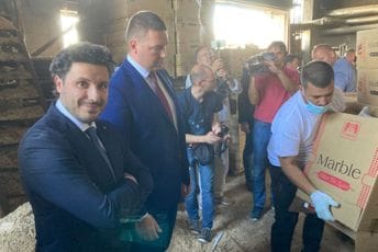 (VIDEO) Počelo uništavanje zaplijenjenih cigareta; Abazović: Vrijednost na tržištu bi bila oko milion eura (VIDEO) Počelo uništavanje zaplijenjenih cigareta; Abazović: Vrijednost na tržištu bi bila oko milion eura