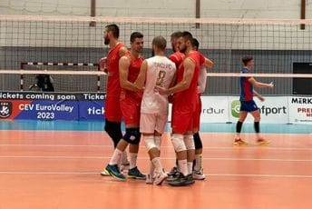 Odbojkaši predali prvo mjesto Portugalcima, u subotu pada odluka idemo li na EP Odbojkaši predali prvo mjesto Portugalcima, u subotu pada odluka idemo li na EP