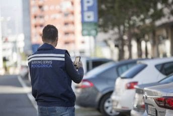 Uvode "Oko sokolovo": Ako se nepropisno parkirate u Podgorici, ovo nije lijepa vijest za vas Uvode "Oko sokolovo": Ako se nepropisno parkirate u Podgorici, ovo nije lijepa vijest za vas
